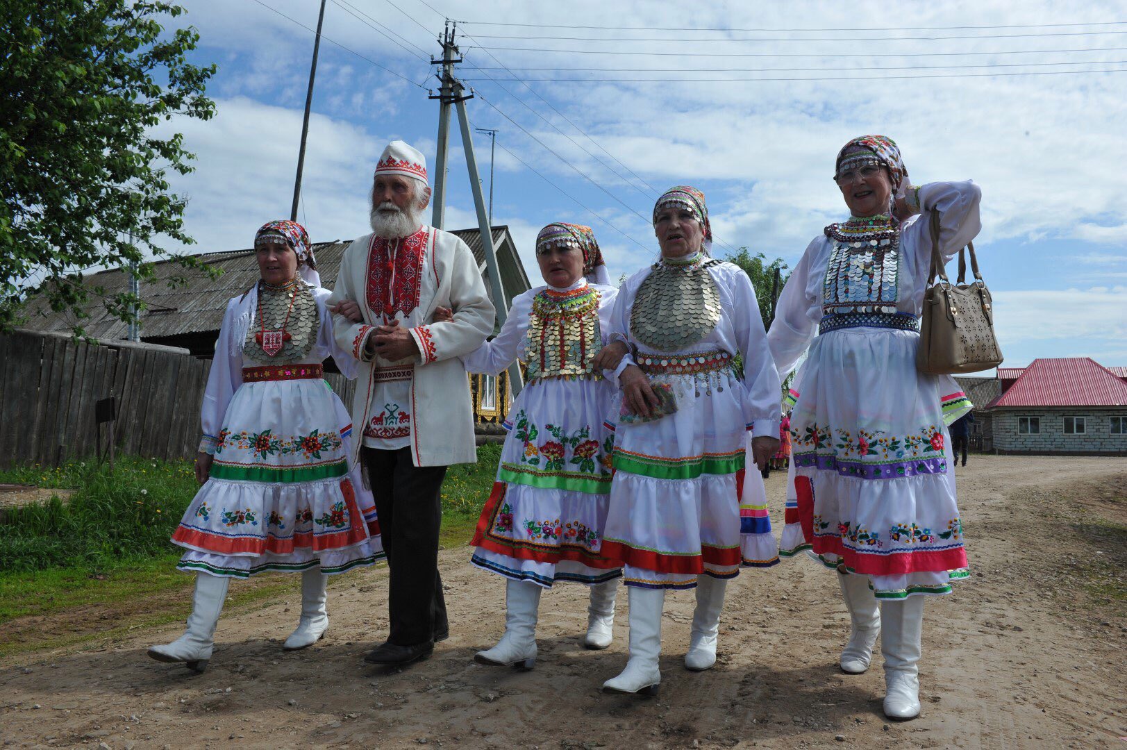 Инструмент в каждой марийской деревне. Национальный праздник марийцев Семык. Праздник Семык Удмуртия. Марийский праздник Семык Удмуртия. Деревня ИЖ Бобья Удмуртия.